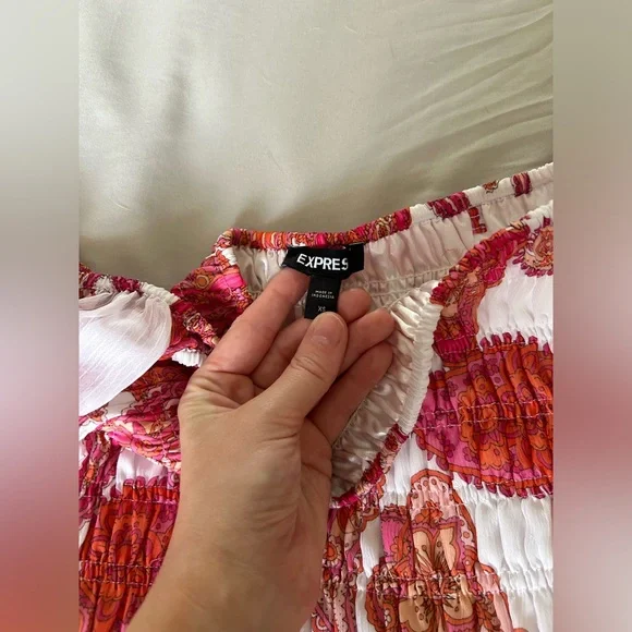 Express Off the Shoulder Paisley Print Dress - Picture 6 of 11